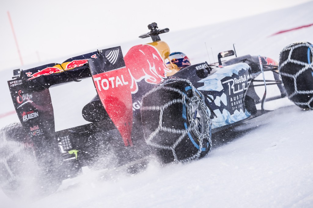 Snow run - red bull