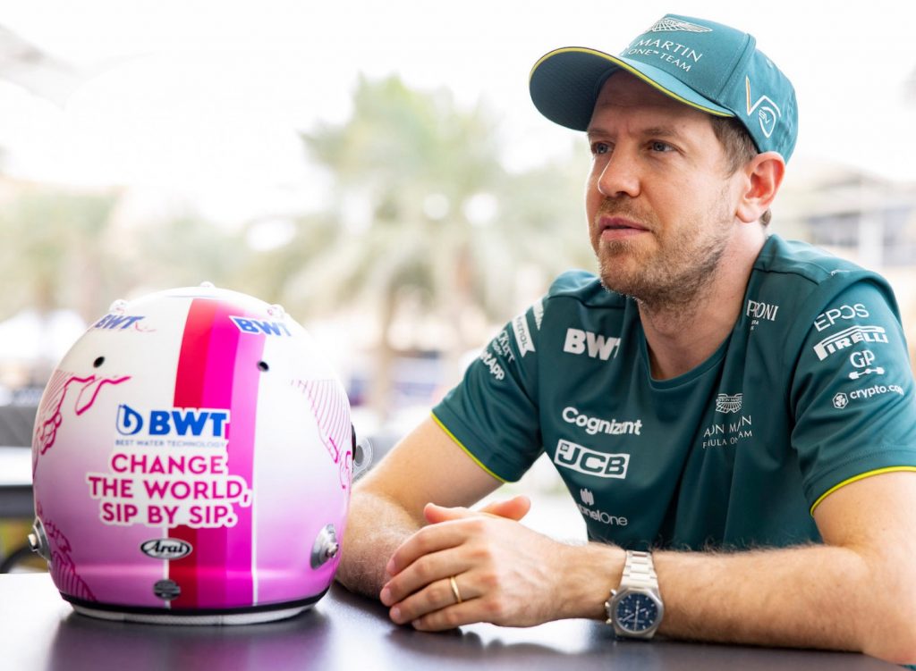 Pink BWT helmet for Sebastian Vettel