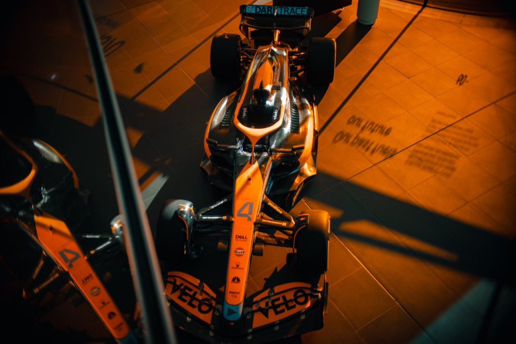 DP World and McLaren racing