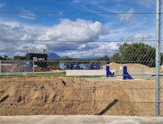 Safety reached a new level: increased-height debris fence for Formula 1